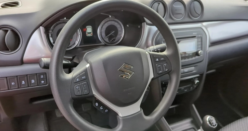 Suzuki Vitara cena 71900 przebieg: 33148, rok produkcji 2021 z Niemcza małe 596